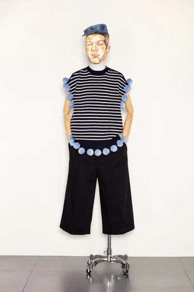 Look 17
